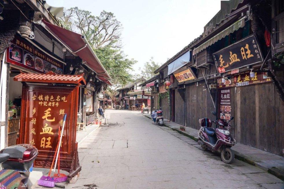 能网恋要男人钱，见面就同居要孩子的二婚女人什么心理？游戏画面